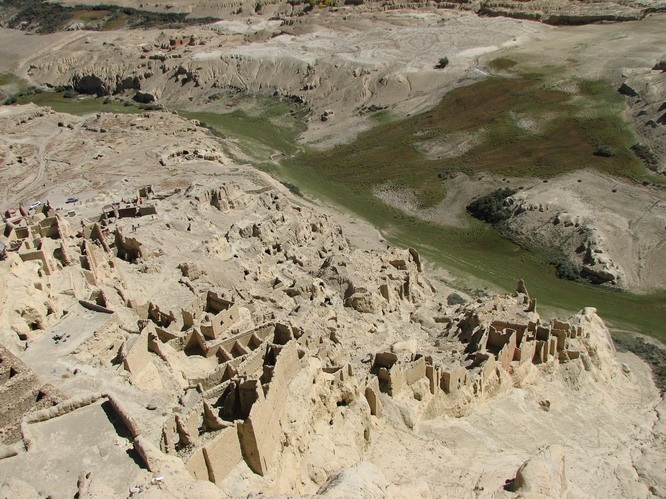 The massive complex of buildings at Tsaparang. Western Tibet.